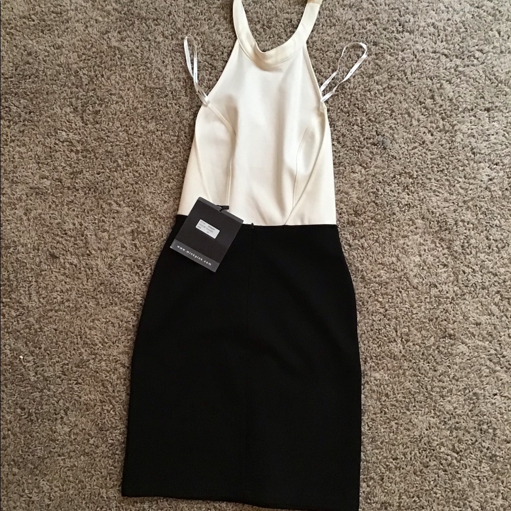 Super sexy backless mini dress size xsmall - Picture 4 of 8